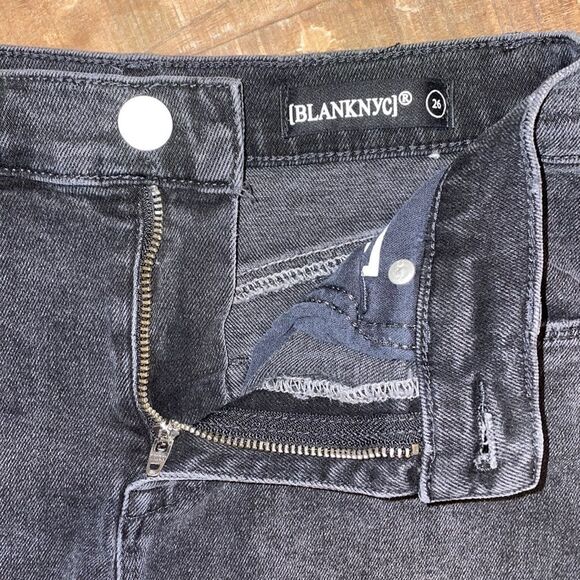 NWT Blank NYC Cutoff Jean Shorts - Washed Black - Picture 7 of 8